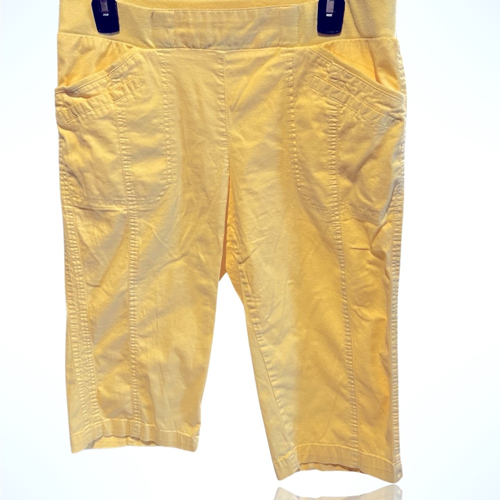 Yellow relaxed fit cotton capris from Christopher & Banks. Size 10